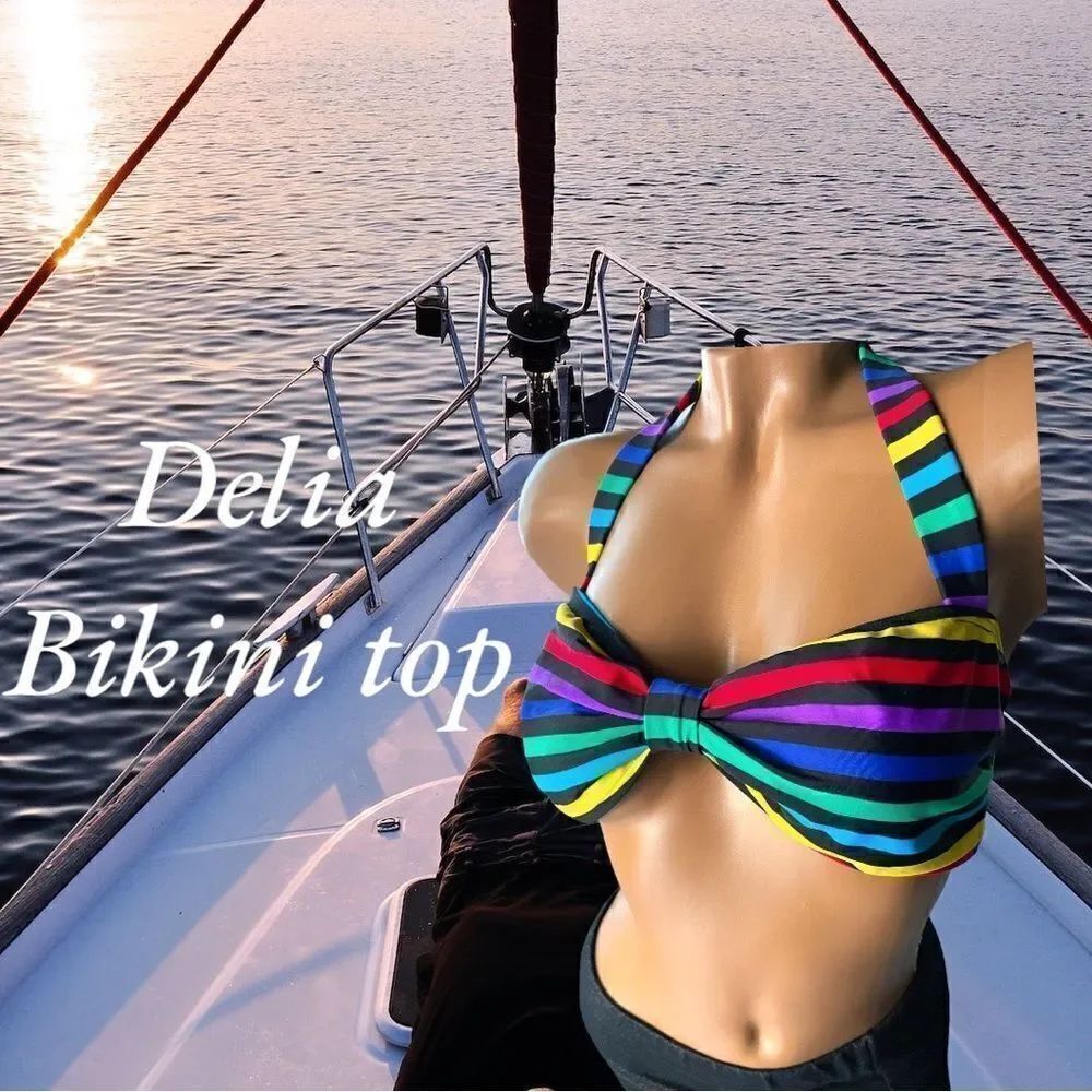 Delia’s l Halter l Bikini l Vibrant Rainbow 🌈 on Black l XL